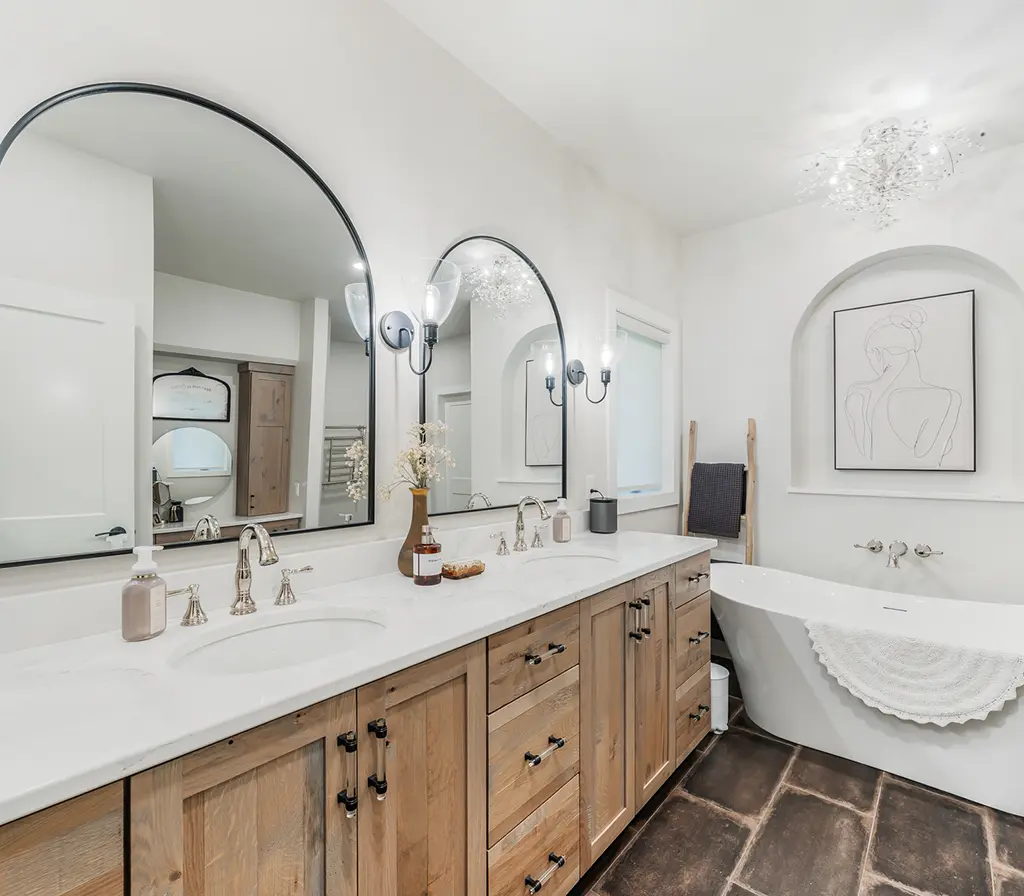 Custom Home Interior Bathroom